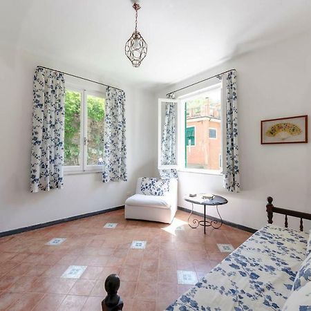 Апартаменты Joivy Light Flat With Great View, Cinque Terre Вернацца Экстерьер фото