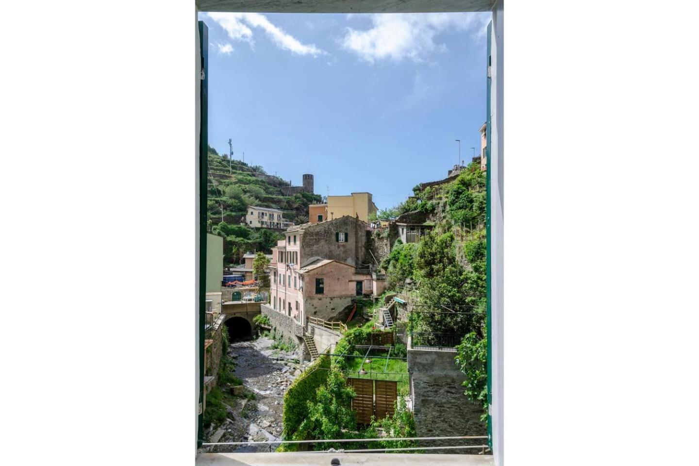 Апартаменты Joivy Light Flat With Great View, Cinque Terre Вернацца Экстерьер фото