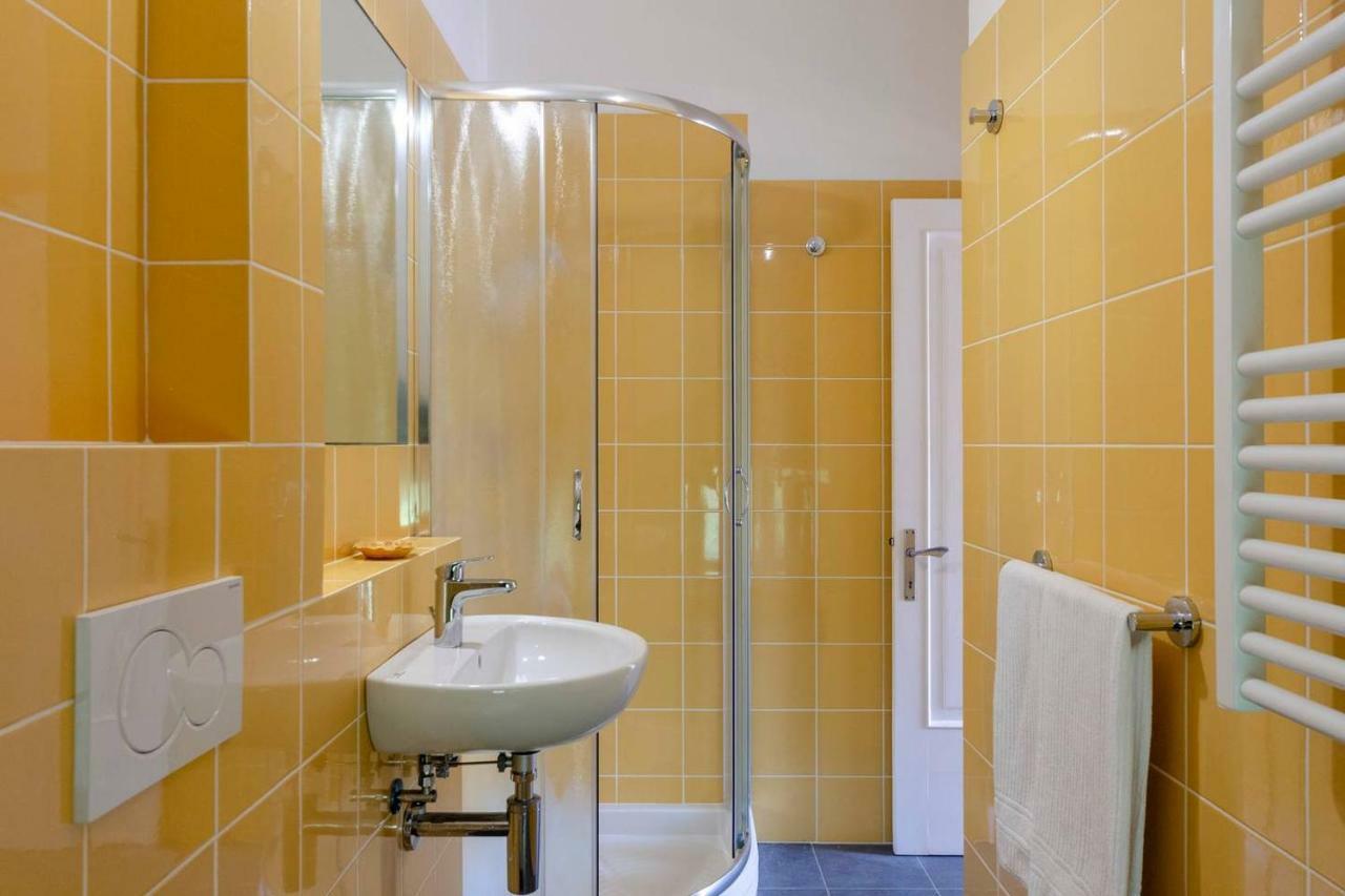 Апартаменты Joivy Light Flat With Great View, Cinque Terre Вернацца Экстерьер фото